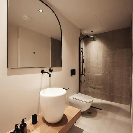 Om Living Apartment *