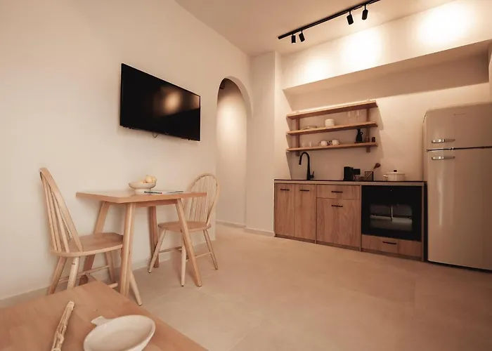 Om Living * 阿菲托斯