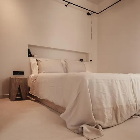 Om Living Афитос