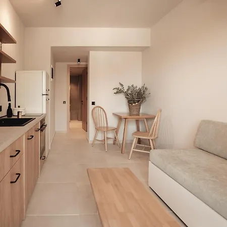 Om Living Афитос