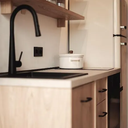 Om Living Афитос