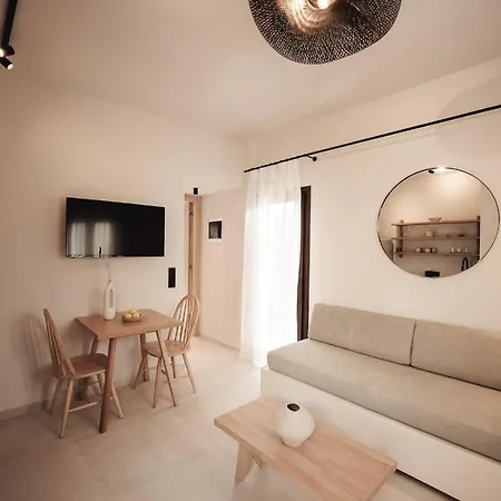 Om Living Appartement Áfitos